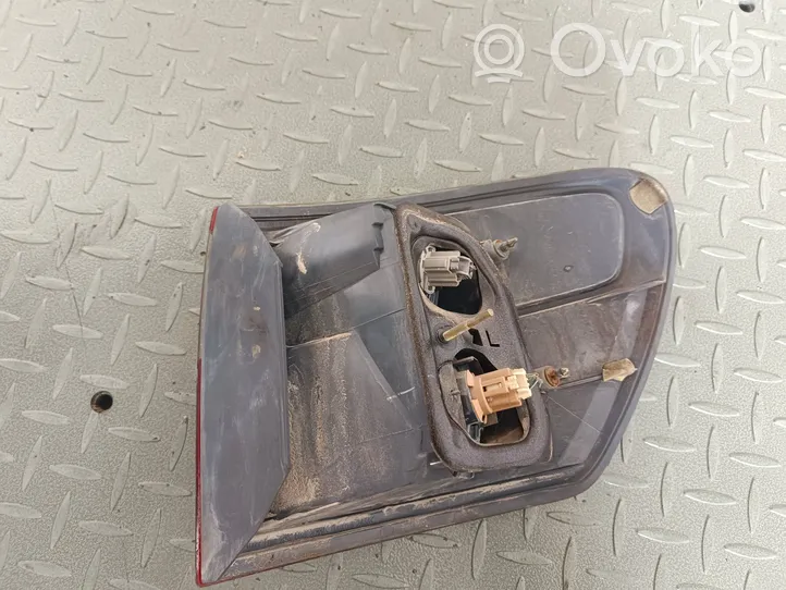 Toyota Corolla Verso E121 Lampa tylna 