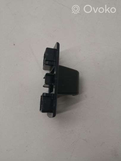 Mercedes-Benz S C217 Support de crochet/clip pare-soleil A2468100012