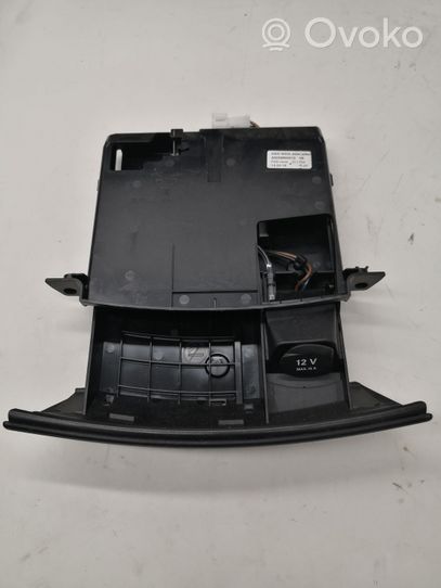 Mercedes-Benz S C217 Altri elementi della console centrale (tunnel) A2226800210