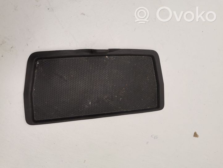 Mercedes-Benz C AMG W205 Tapis de boîte à gants A2056830291