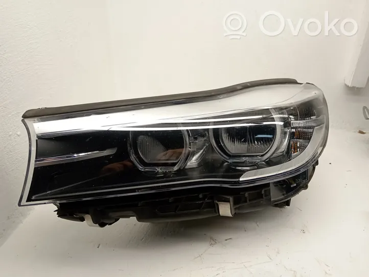 BMW 7 G11 G12 Lampa przednia 7408717