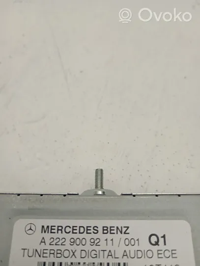 Mercedes-Benz GLE (W166 - C292) Unità principale autoradio/CD/DVD/GPS A2229009211