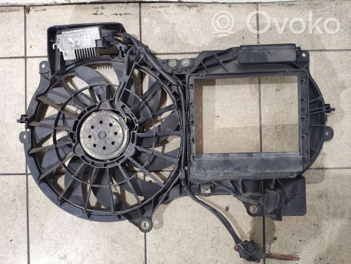 Audi A6 S6 C6 4F Ventilatore di raffreddamento elettrico del radiatore 4F0121003D