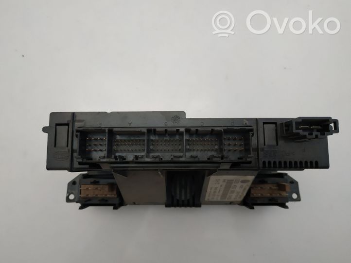 Audi A8 S8 D2 4D Interrupteur ventilateur 5HB00807103