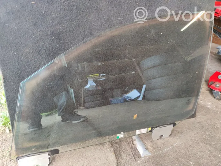 Bentley Flying Spur Etuoven ikkunalasi, neliovinen malli 3W5845021D