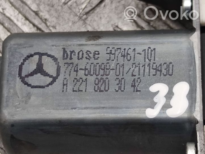 Mercedes-Benz S W221 Silniczek podnoszenia szyby drzwi tylnych A2218203042