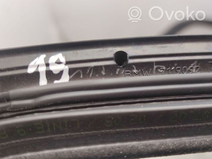 BMW 3 E92 E93 Sandarinimo guma priekinių durų (ant kėbulo) 7119092
