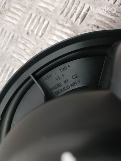 Volkswagen Tiguan Pečiuko ventiliatorius/ putikas 1K2820015G