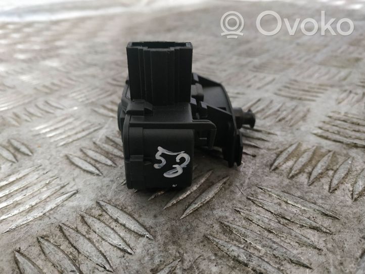 Volkswagen Touareg II Verrouillage du bouchon du réservoir de carburant 7P0810773B