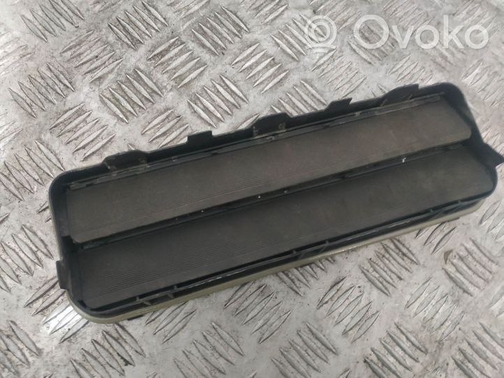 BMW 7 F01 F02 F03 F04 Quarter panel pressure vent 6910722