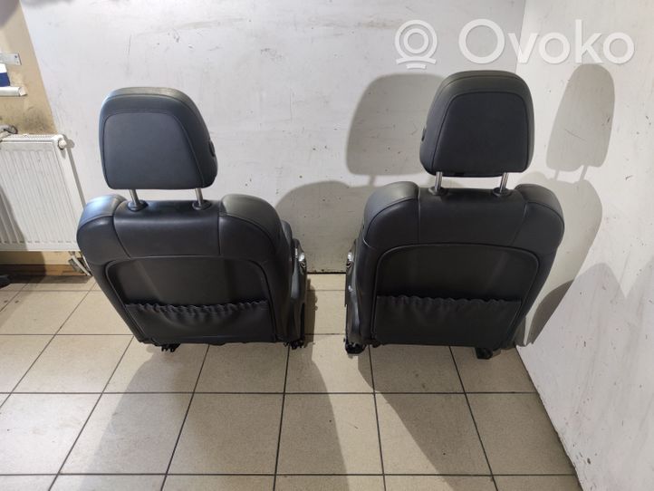 Porsche Cayenne (92A) Set interni 