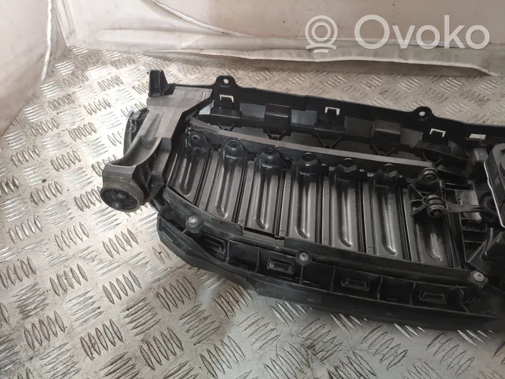 BMW 3 G20 G21 Maskownica / Grill / Atrapa górna chłodnicy 9465188