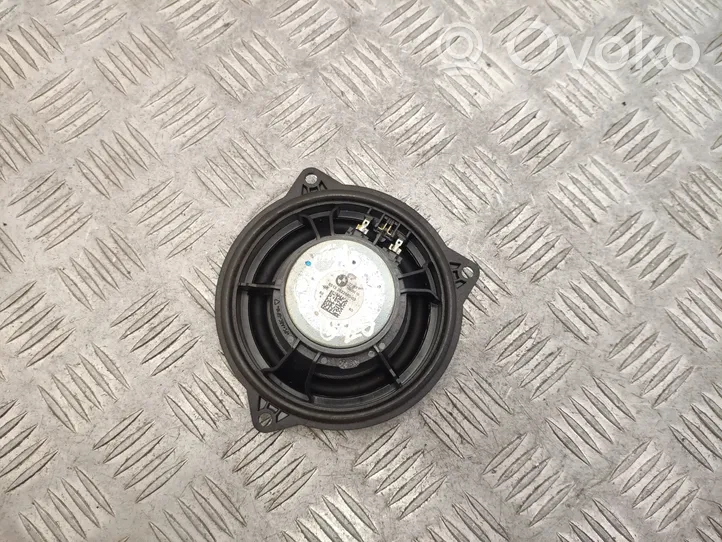 BMW 3 G20 G21 Enceinte de porte arrière 65132622560