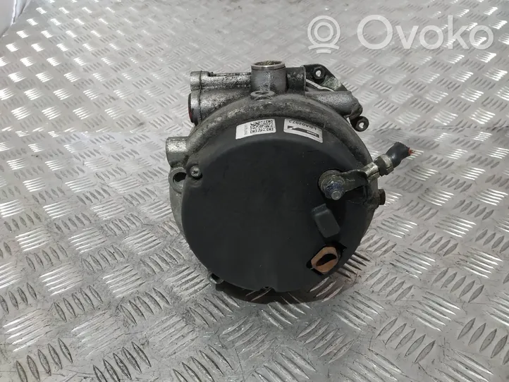 Mercedes-Benz E W210 Generatore/alternatore LRA02073