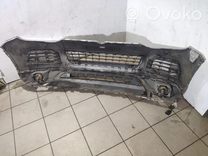 Volkswagen Touareg II Paraurti anteriore 7P6807061B