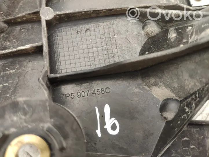 Porsche Cayenne (92A) Uchwyt / Mocowanie zderzaka przedniego 7P5907456C
