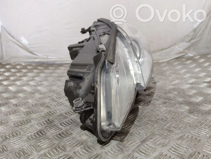 Mercedes-Benz E A207 Lampa przednia A2129007804