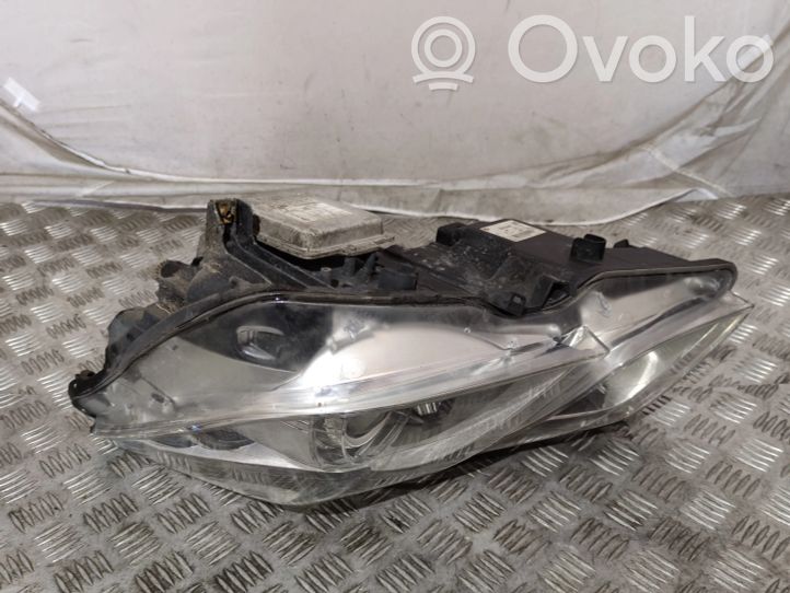 Mercedes-Benz E A207 Lampa przednia A2129007804