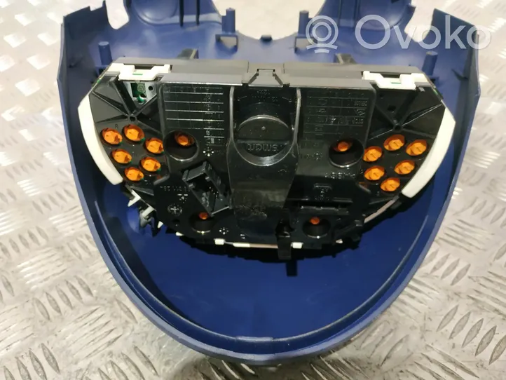 Smart ForTwo I Geschwindigkeitsmesser Cockpit 0001187