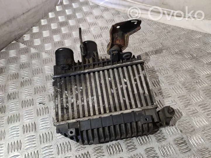 Toyota Avensis T250 Radiatore intercooler 873067D