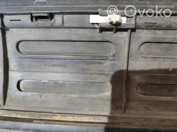 Porsche Cayenne (9PA) Takaoven lista (muoto) 7L5839787