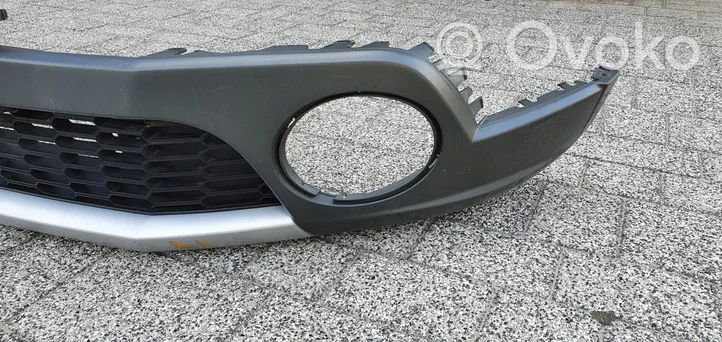 Volkswagen Golf VI Front bumper lower grill 