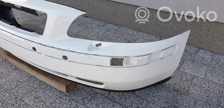 Volvo V70 Front bumper 