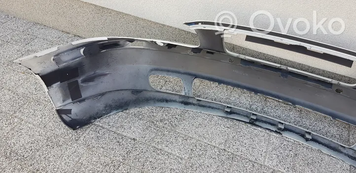 Volvo V70 Front bumper 