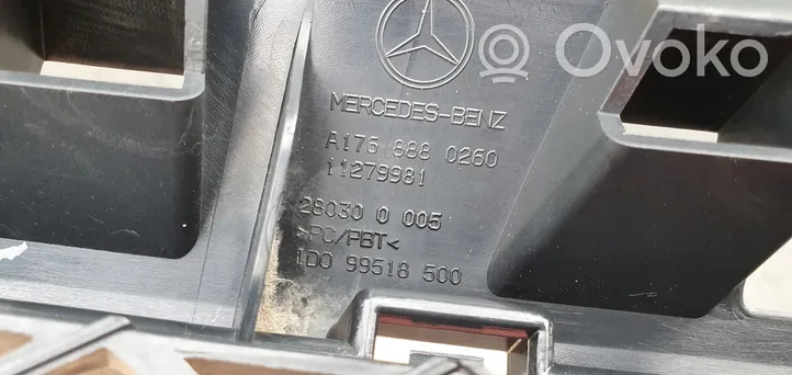 Mercedes-Benz A W176 Etupuskurin ylempi jäähdytinsäleikkö 