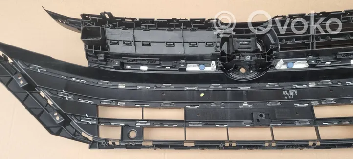 Volkswagen Arteon Maskownica / Grill / Atrapa górna chłodnicy 3G8853655E