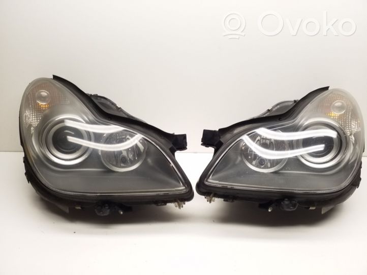 Mercedes-Benz CLS C219 Lot de 2 lampes frontales / phare A2198203761