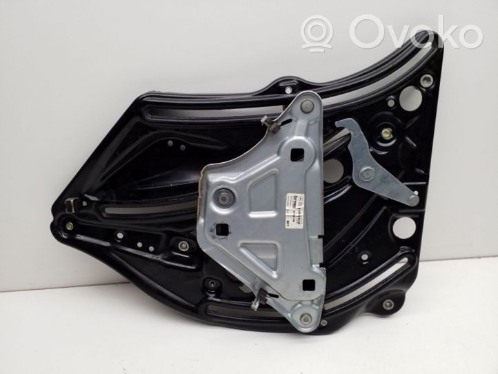 Mercedes-Benz E C207 W207 Motorino deflettore/vetro A2076700103