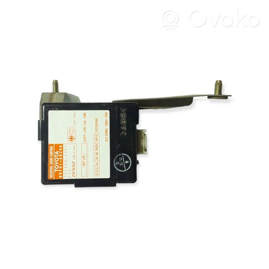 Toyota Land Cruiser (HDJ90) Oven ohjainlaite/moduuli 89741-60290