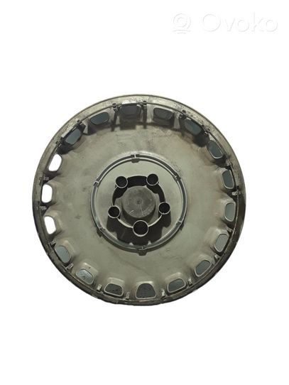 Volvo V50 R16 wheel hub/cap/trim 30760330