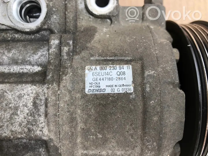 Mercedes-Benz Vaneo W414 Ilmastointilaitteen kompressorin pumppu (A/C) 0002309411