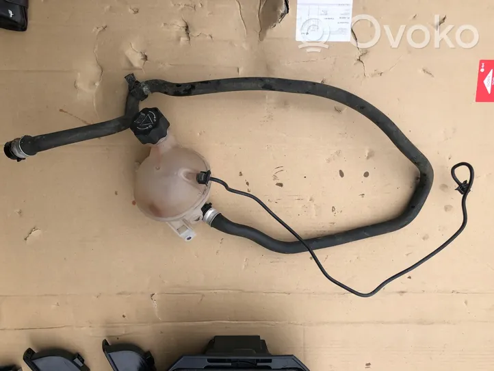 Citroen C4 I Vase d'expansion / réservoir de liquide de refroidissement 