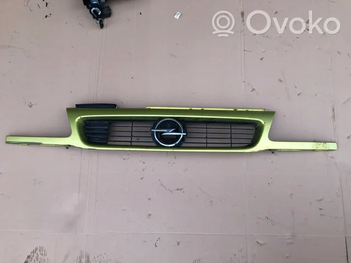 Opel Astra F Front grill 