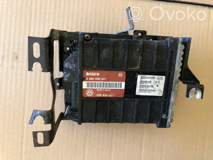 Volkswagen Golf II Sterownik / Moduł ECU 0280000621