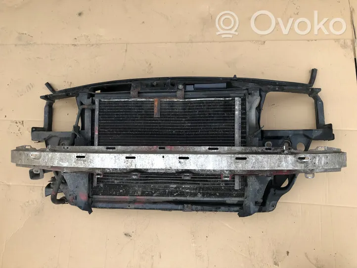 Audi A4 S4 B5 8D Set del radiatore 