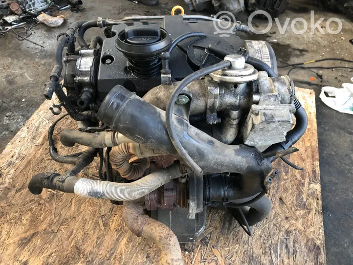 Volkswagen Polo IV 9N3 Motor BAY