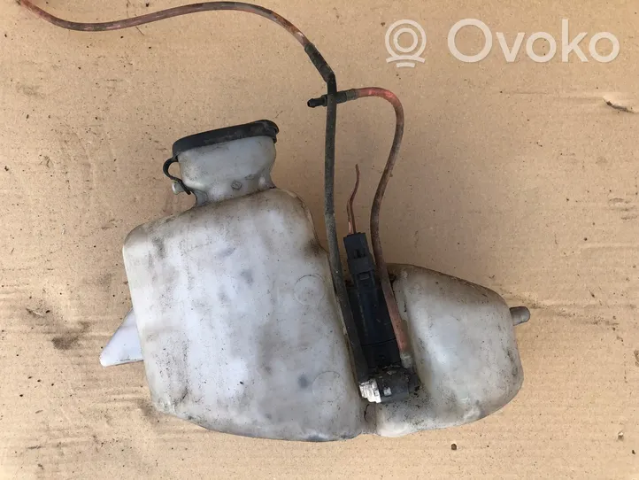 Renault Kangoo I Windshield washer fluid reservoir/tank 