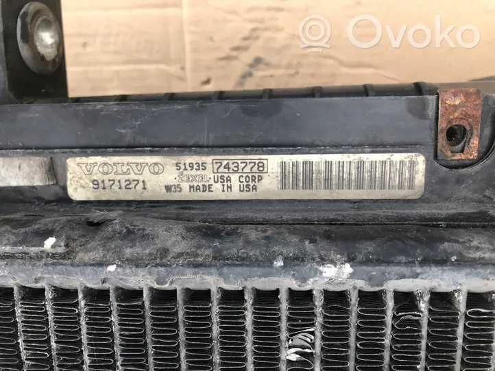 Volvo S70  V70  V70 XC Radiatore di raffreddamento A/C (condensatore) 9171271
