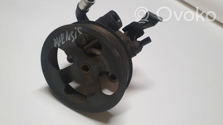 Toyota Avensis T250 Power steering pump 