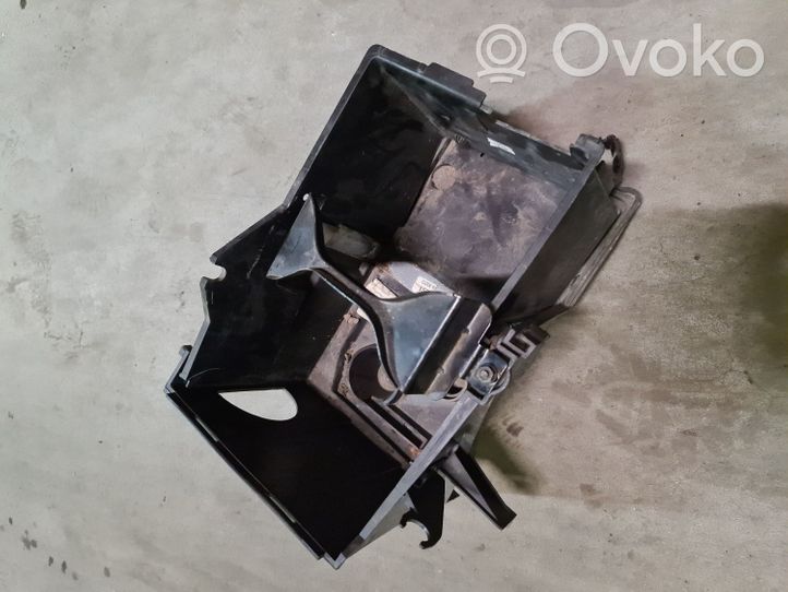 Volvo C30 Staffa di montaggio della batteria 3M5110723AB