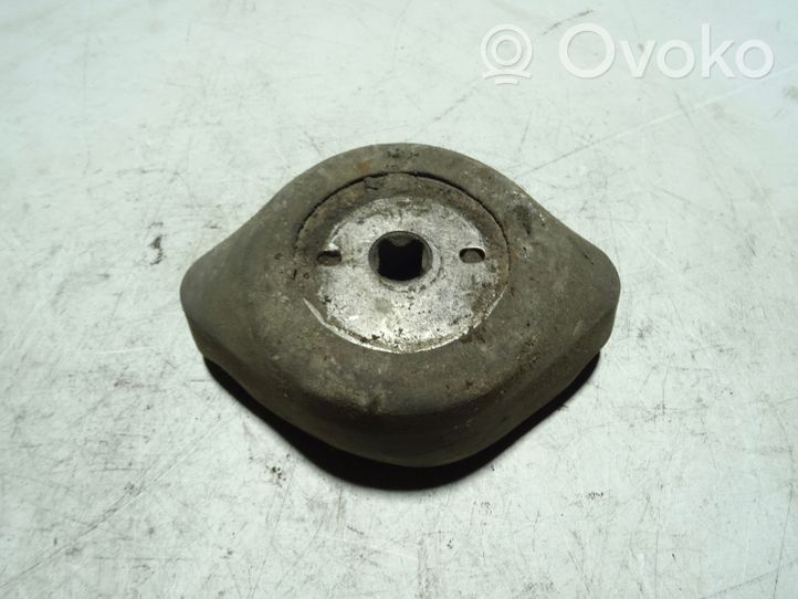 Audi A4 S4 B5 8D Supporto della scatola del cambio 8D0399151J