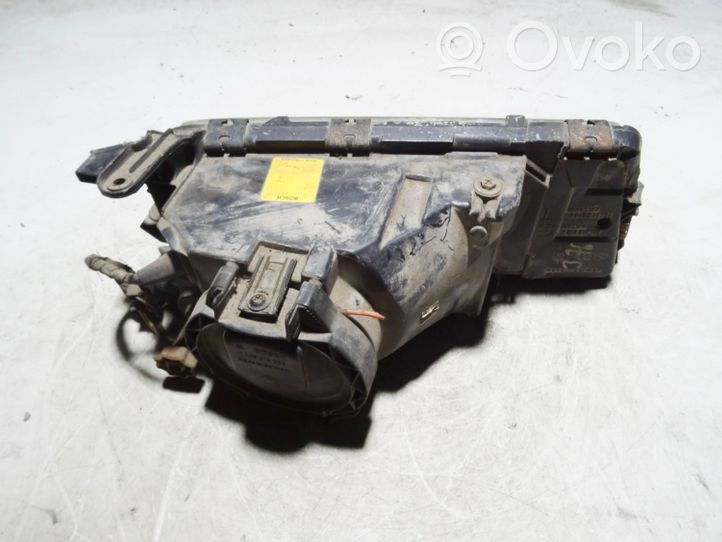 Opel Vectra A Lampa przednia 0301028105