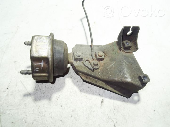 Volkswagen Transporter - Caravelle T4 Gearbox mount 7D0399107