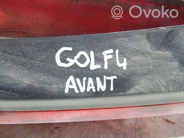 Volkswagen Golf IV Feux arrière / postérieurs 1J9945258A