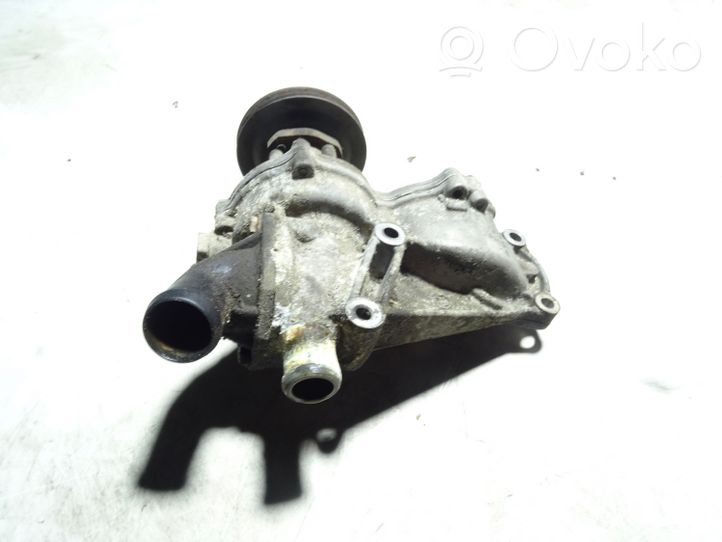 Audi A6 S6 C5 4B Pompe de circulation d'eau R050121013