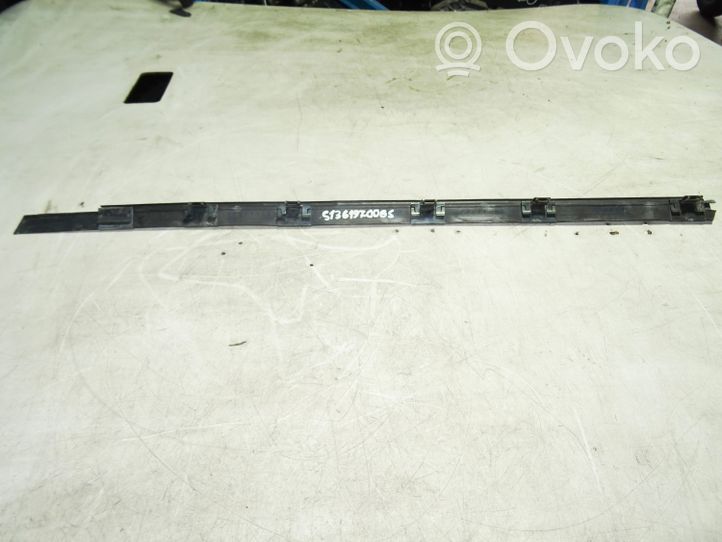 BMW 8 E31 Rear door rubber seal (on body) 51361970065